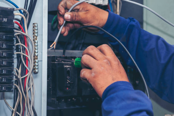Best Affordable Emergency Electrician  in Crystal Lake, FL